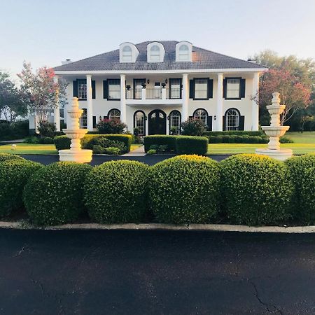 The Plantation House Boutique Inn Pflugerville Exterior photo