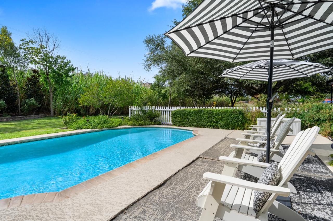 The Plantation House Boutique Inn Pflugerville Exterior photo