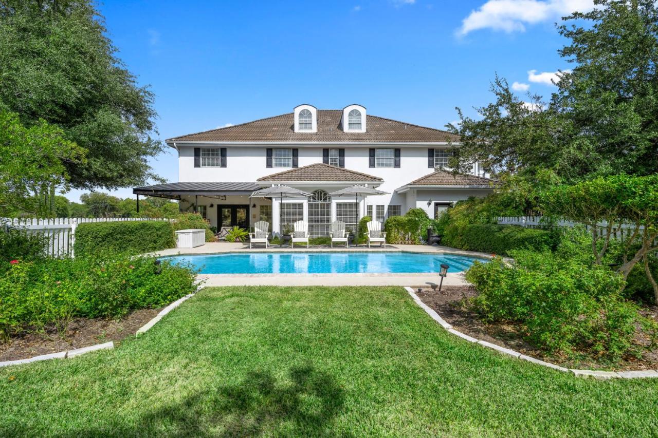 The Plantation House Boutique Inn Pflugerville Exterior photo
